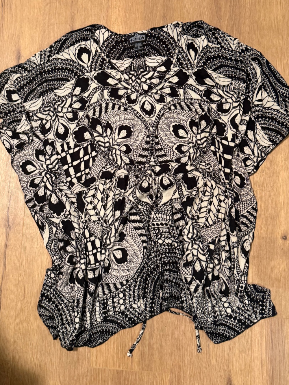 Black & White Botanical Print Short Sleeve Cover Up